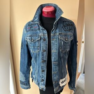 Guess Women's Light Blue Denim Jean Jacket with Faded Wash